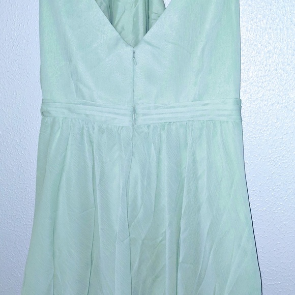 David's Bridal bridesmaid dress in Meadow - Picture 3 of 4